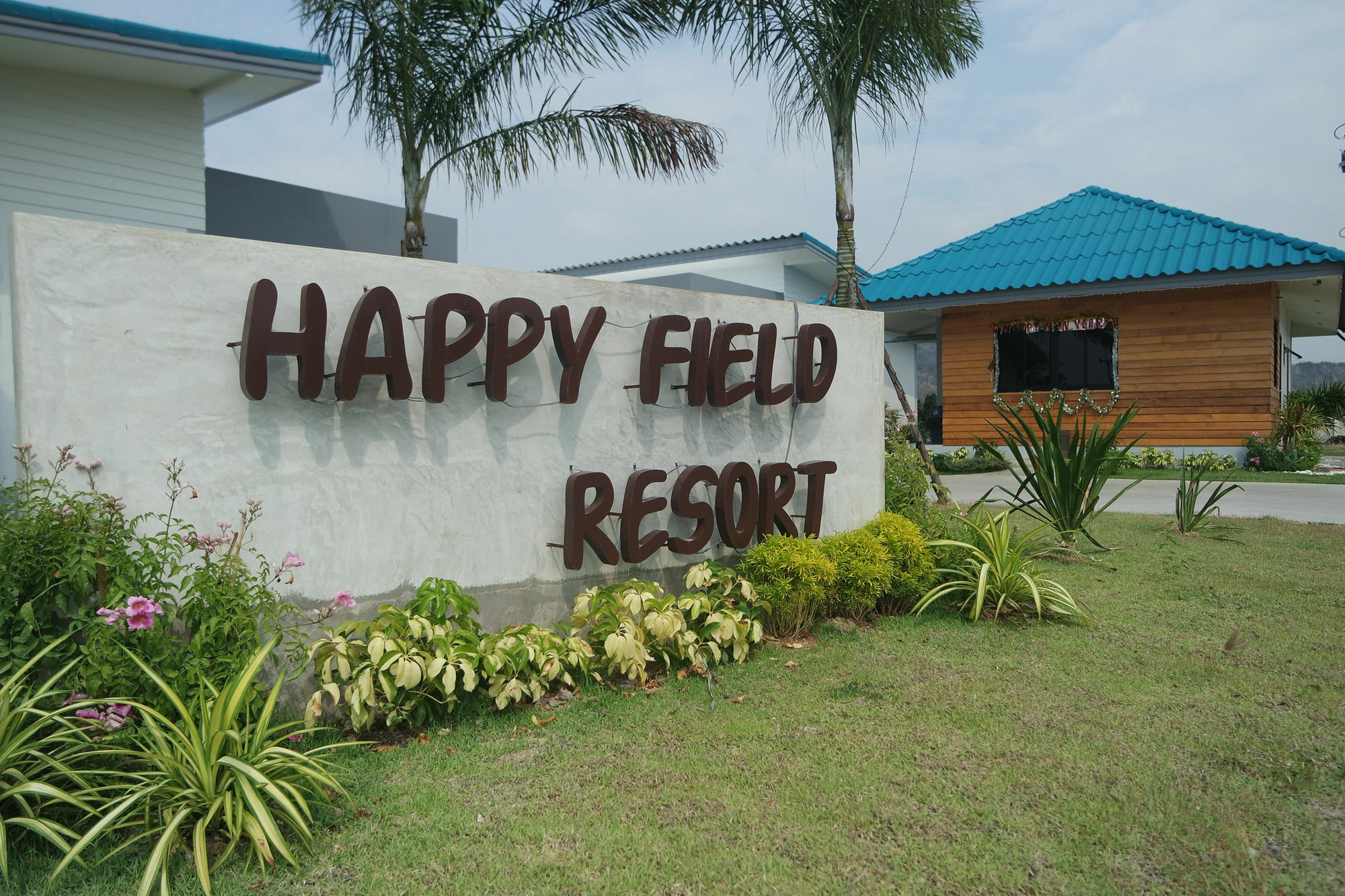 Happy Field Resort Cha-Am Exterior photo