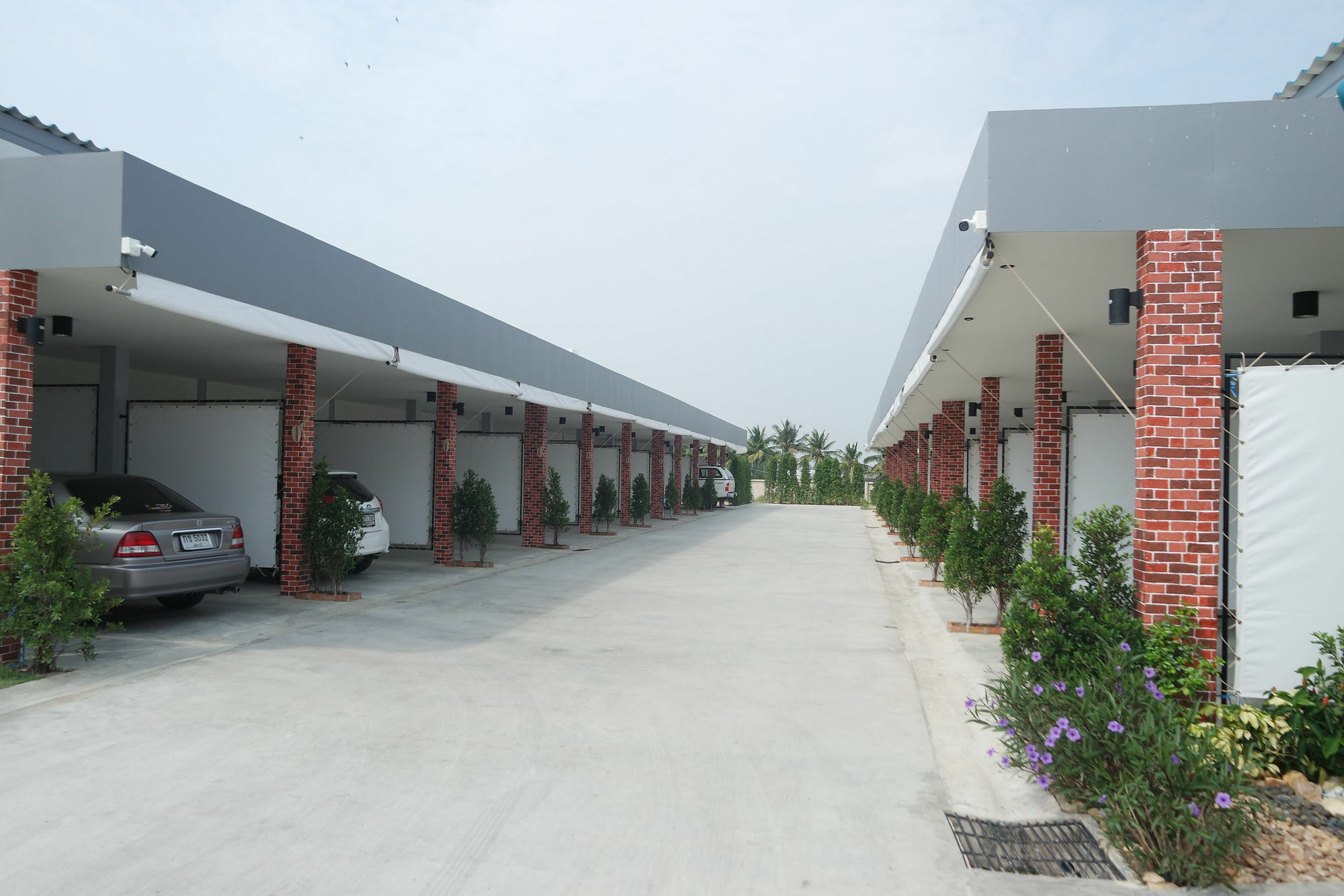 Happy Field Resort Cha-Am Exterior photo